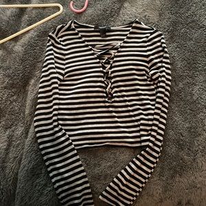 Forever 21 Size S Long-sleeve Striped Crop Top